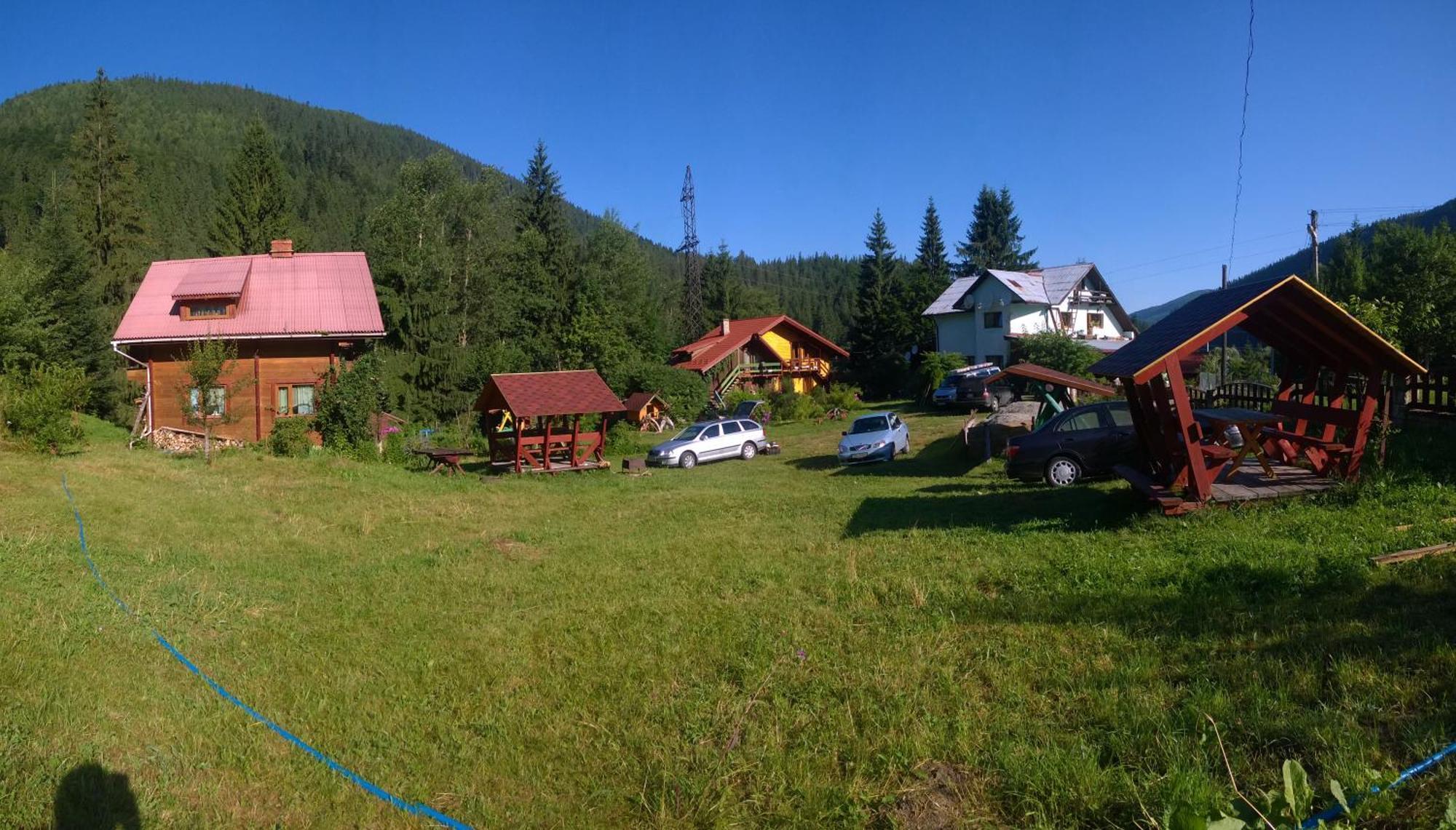 Садиба "У Наталії" タターリウ エクステリア 写真